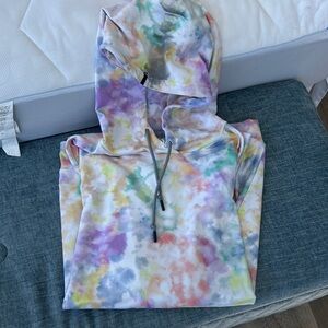 Rhoback Women’s Colorful Tie-Dye Hoodie